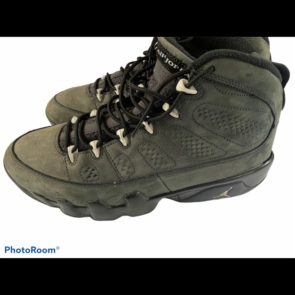 Jordan 9 Retro Anthracite